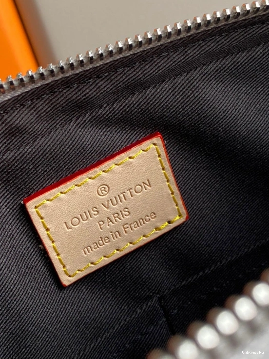 MESSENGER TRIO VUITTON LOUIS 0106